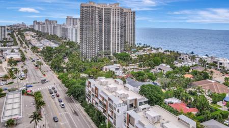 3015 N Ocean Blvd