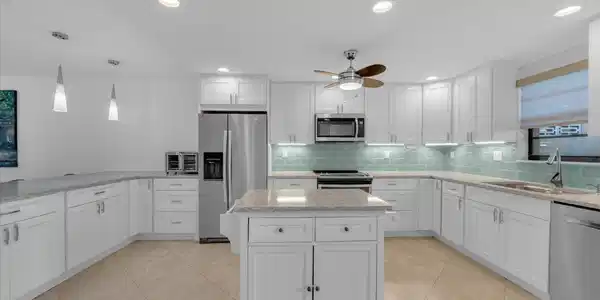 300 N Highway A1a