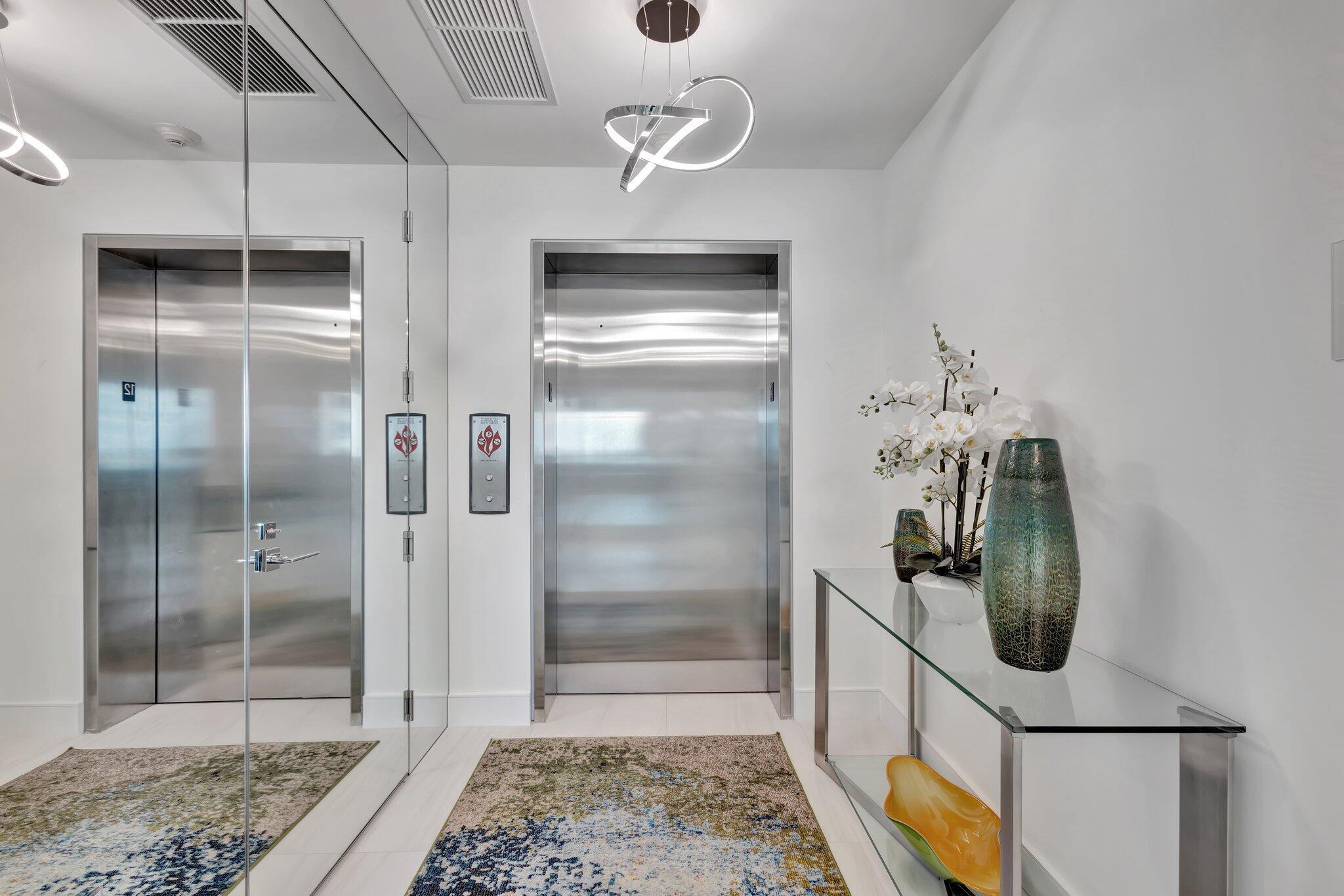 Image 3: enter private foyer through elevator