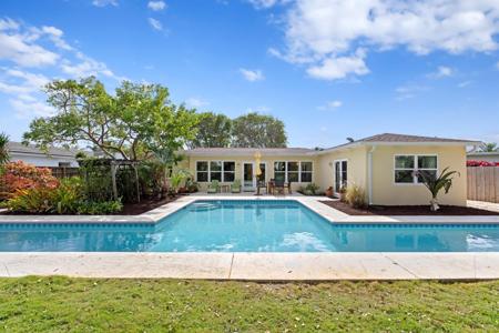 231 Alhambra Place