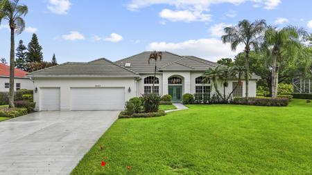 2225 SW Oakhill Way