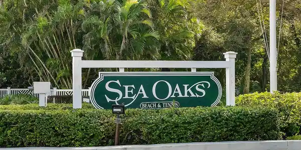Image 2: SEA OAKS PRIVATE TENNIS & BEACH CLUB
