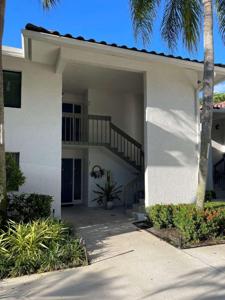 60 Pelican Pointe Drive
