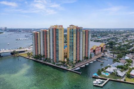 2650 Lake Shore Drive