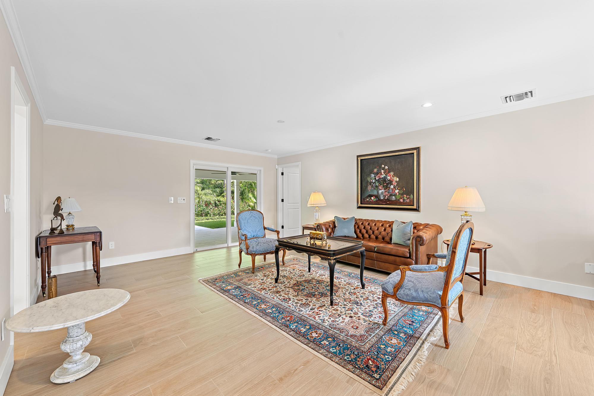 Image 2: 11785 Lake Shore Pl-1
