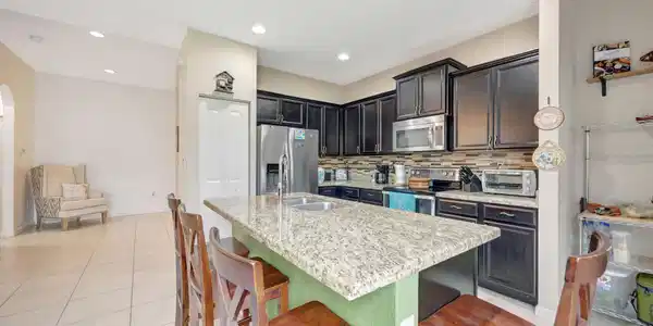 Image 2: Photo 2