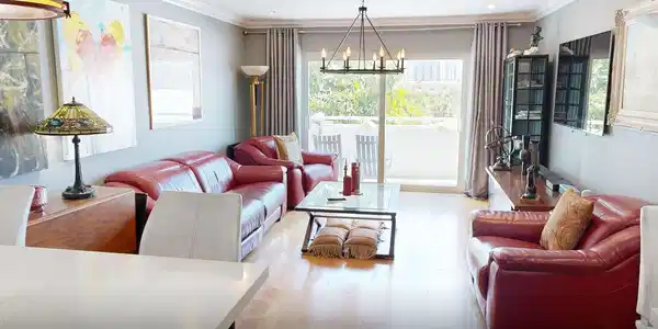 Image 2: Living Room