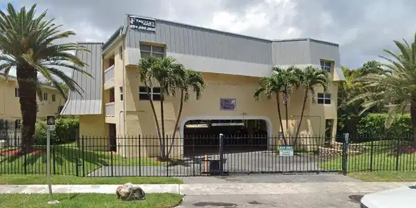 961 S Ocean Drive
