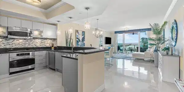 2650 Lake Shore Drive