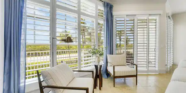 Image 4: Living Room Floor-to-ceiling windows