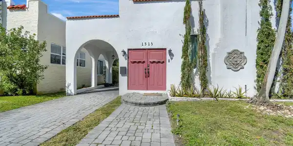 Image 3: 1513 Adams Street