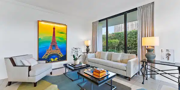123 Lakeshore Drive