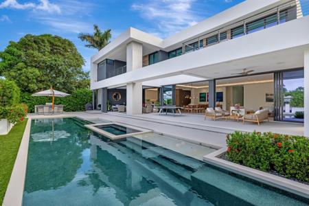 31 Pelican Dr
