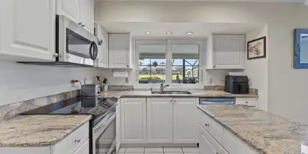 Image 4: 3-web-or-mls-DSC06476