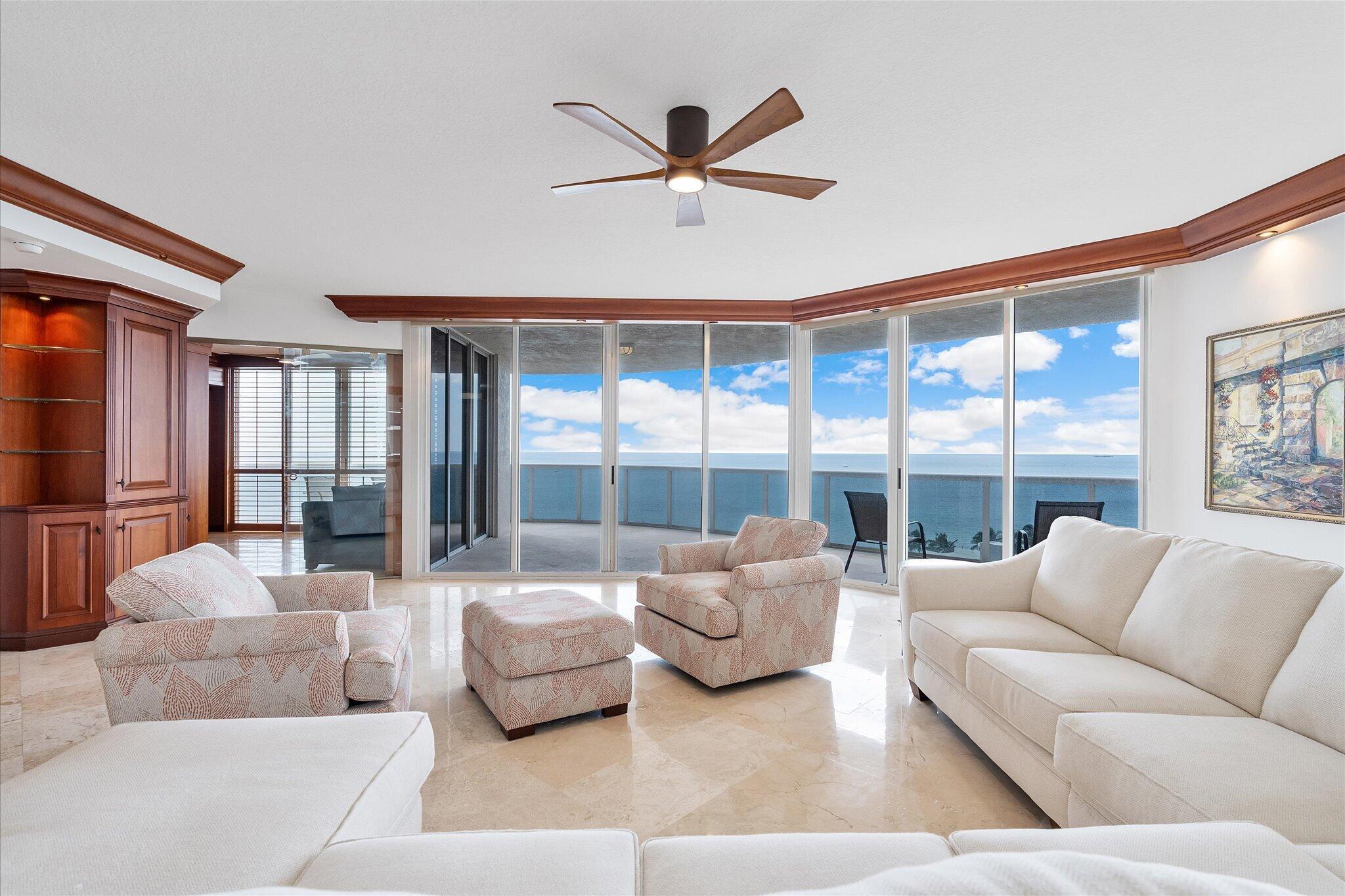 Image 3: 02-3100 N Ocean Blvd apt 1210_008