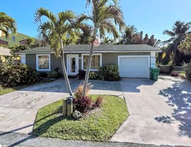 300 Wilma Cir