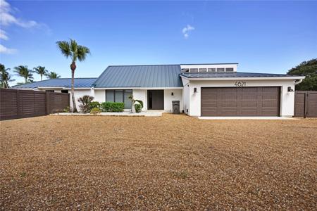 4621 Windswept Pines Ct