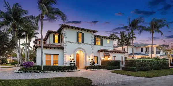 1625 Sabal Palm Drive