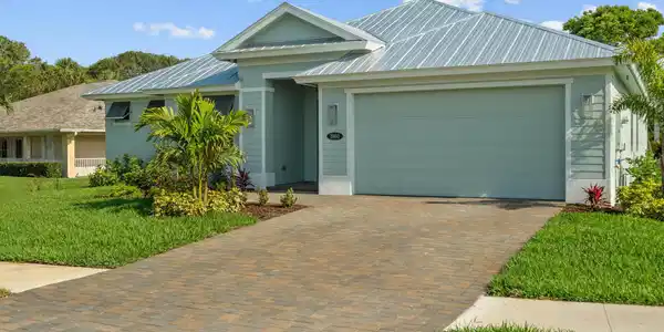 1960 Magnolia Lane