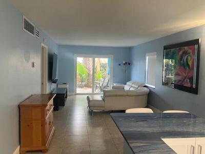 2901 NE 51st Street