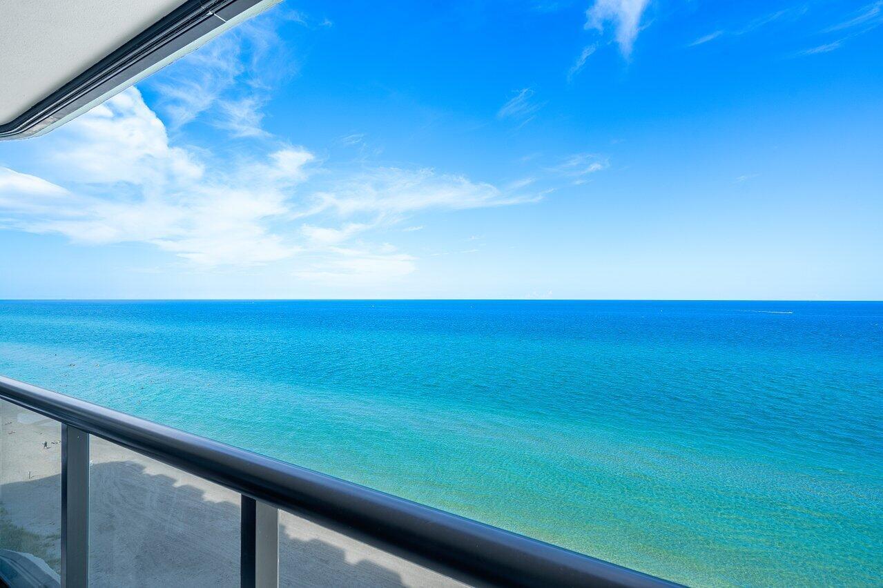 Image 4: 032-250SouthOceanBoulevard-11C-BocaRaton