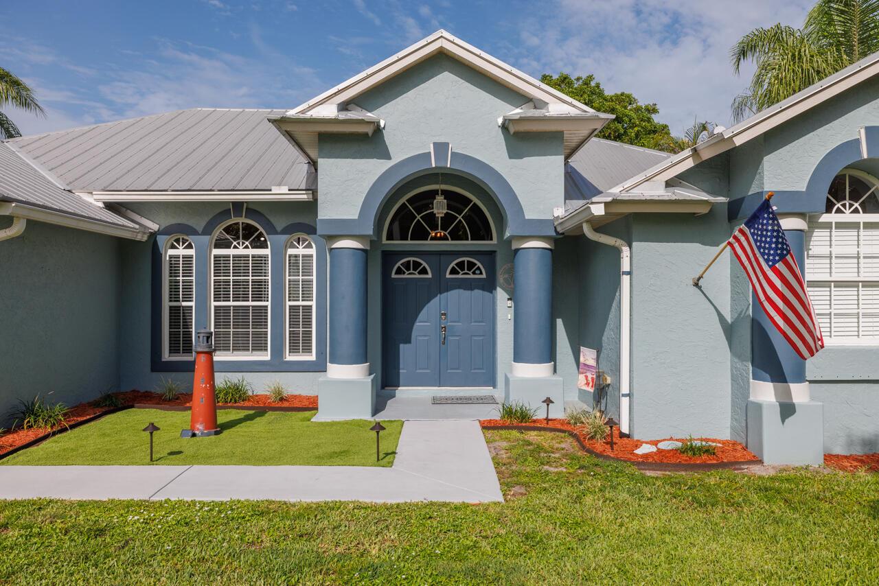 Image 2: FRONT DOOR