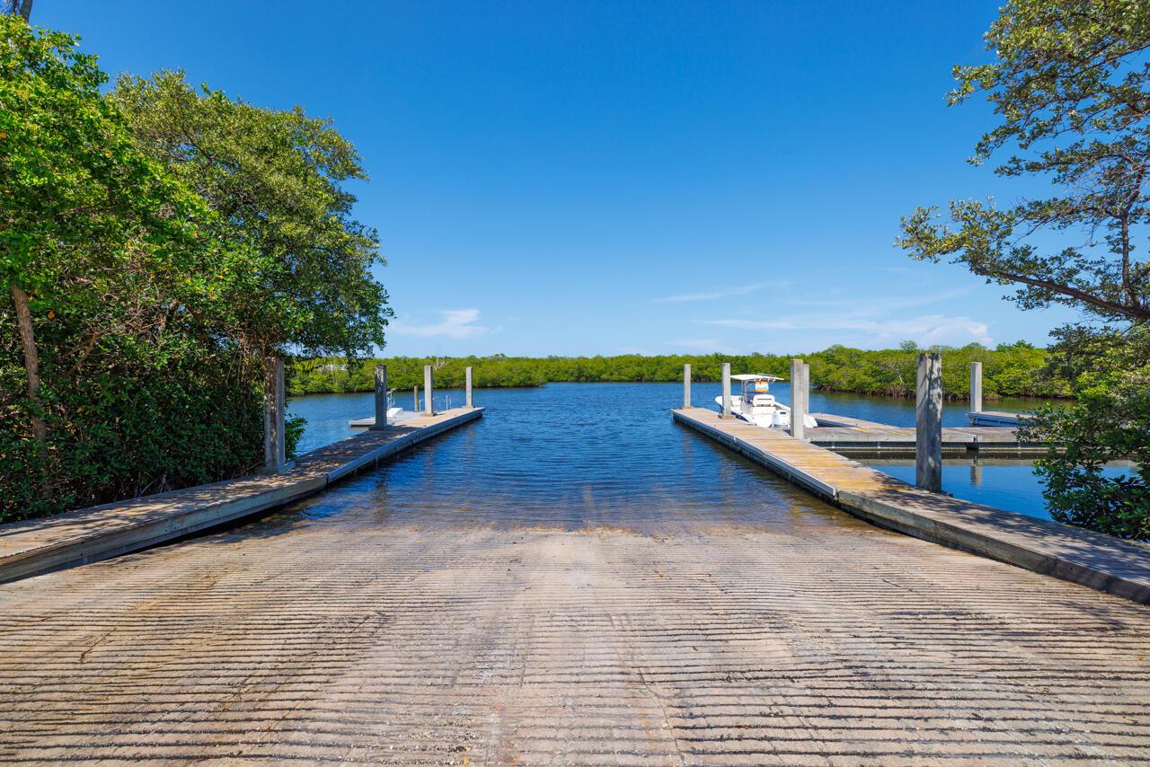 Image 4: JIMMY GRAHAM PUBLIC BOAT RAMP