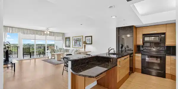 Image 4: UPDATED KITCHEN WALL DOWN