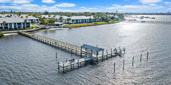 175 SE Saint Lucie Boulevard