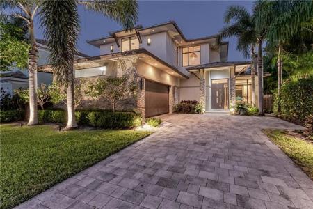 404 NE 13th Avenue
