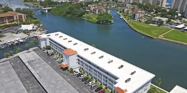 Image 3: 17_Aerial_3_mls
