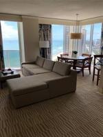 18001 Collins Ave