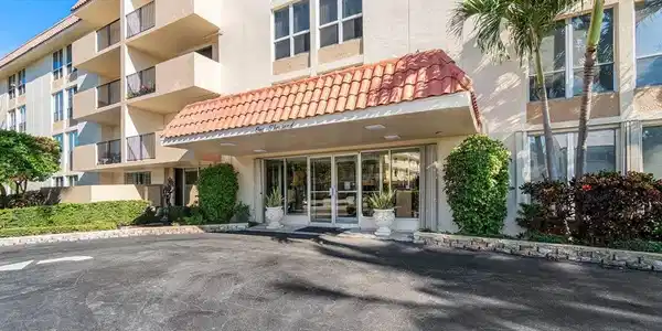 1000 Spanish River Road