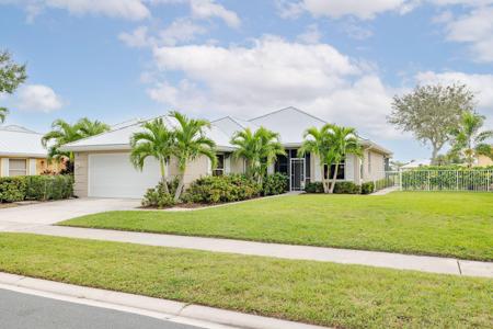 2107 SW Mayflower Drive