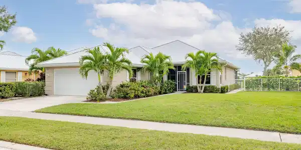 2107 SW Mayflower Drive