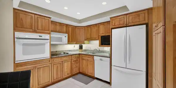 Image 4: 12-web-or-mls-5D1A2241