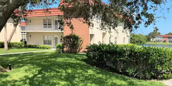 68 Royal Oak Court
