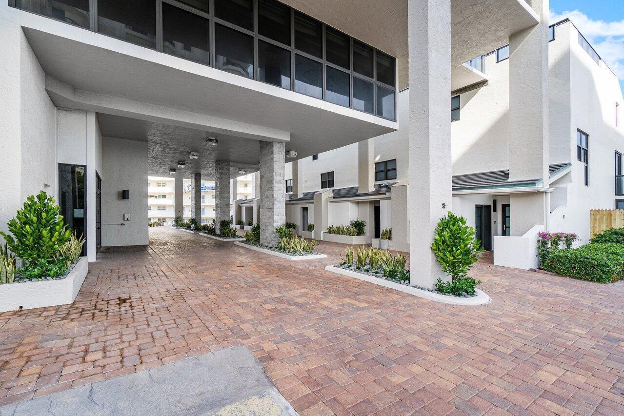 Image 2: 001-3115SouthOceanBoulevard-HighlandBeac