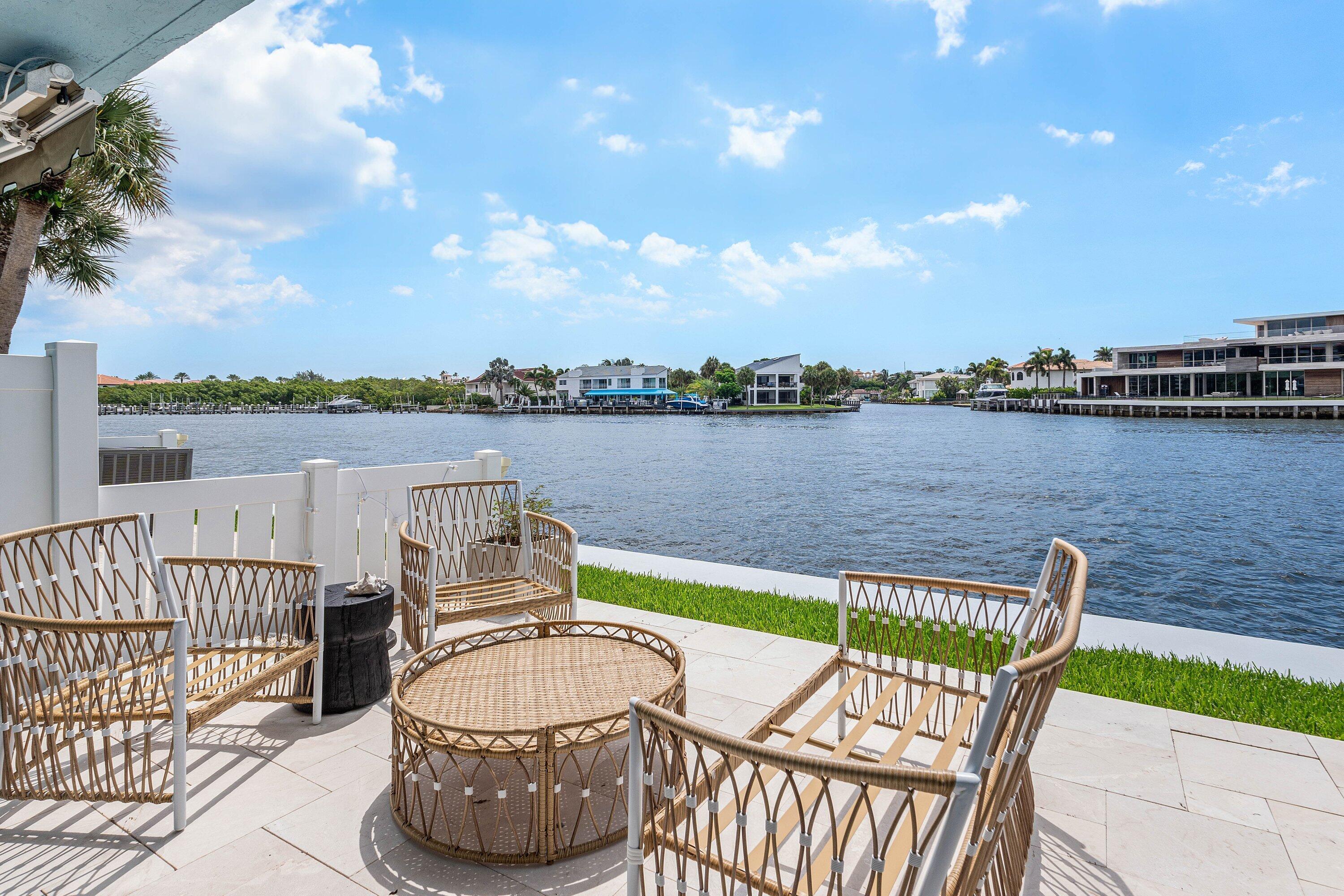 Image 4: 030-900JefferyStreet-BocaRaton-FL-33487-