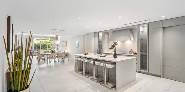 200 SE Mizner Boulevard