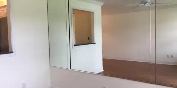 Image 4: Livingroom