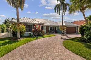 942 Tropic Boulevard