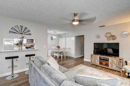 4089 NW Cinnamon Tree Circle
