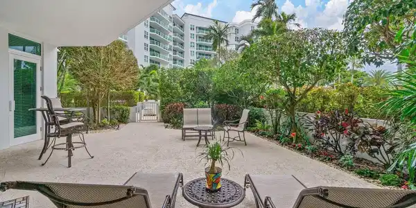 550 SE Mizner Boulevard
