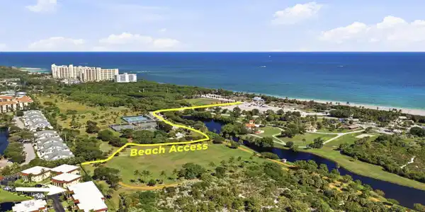 Image 3: Park/Beach Access