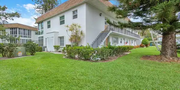 Image 2: 47-GG3A4146