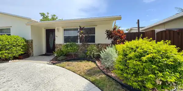 310 SE 4TH Terrace