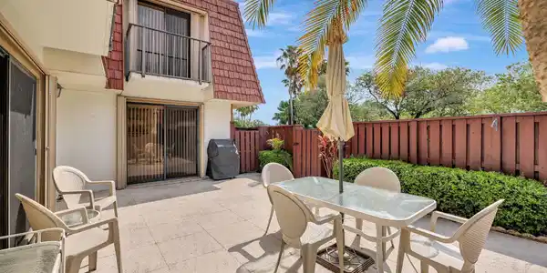 2952 SW Sunset Trace Circle