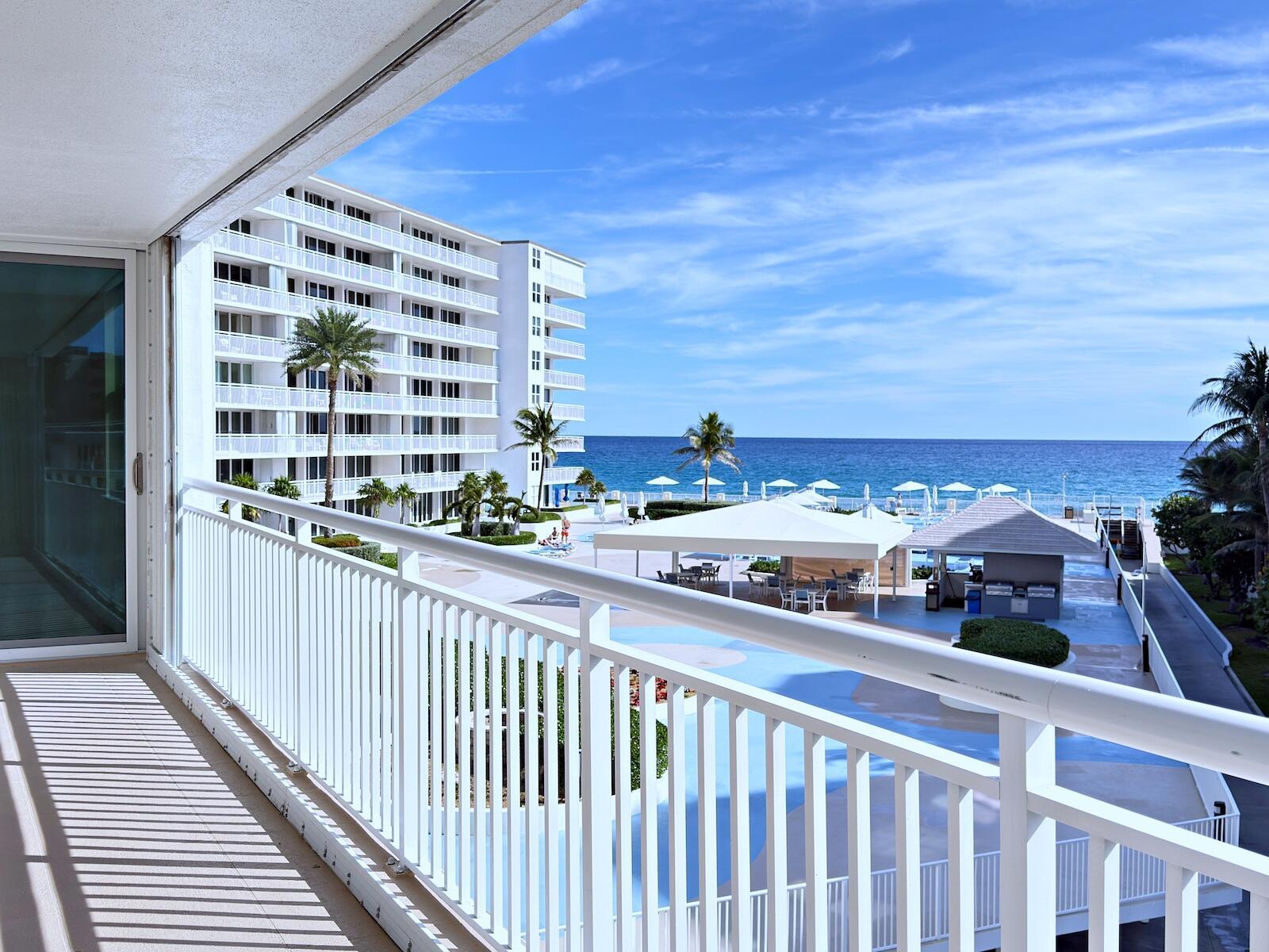 Image 2: Balcony 4