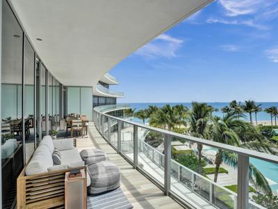 2200 N Ocean Blvd